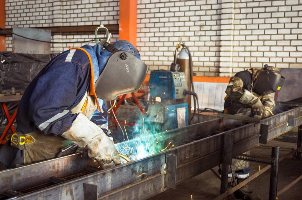 curso de códigos y normas de soldadura del sena, mecanica y materiales sena