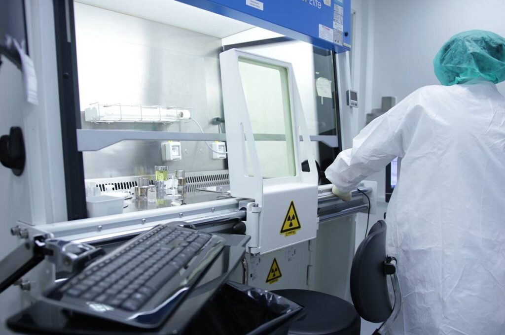 curso de descripción de peligros según sistema globalmente armonizado (sga) del sena, tecnologo quimico sena, tecnologo en quimica sena, cursos de quimica en el sena