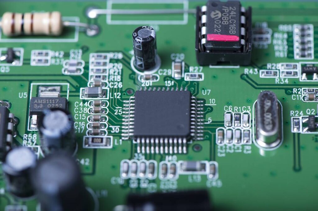curso de diseño y elaboración de circuitos impresos del sena, cursos de electrónica sena, cursos de electricidad sena virtual gratis