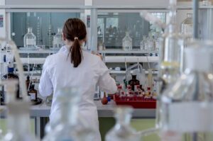 curso de manejo de productos químicos gratis, curso manejo de sustancias químicas sena, tecnologo quimico sena, tecnologo en quimica sena, cursos de quimica en el sena