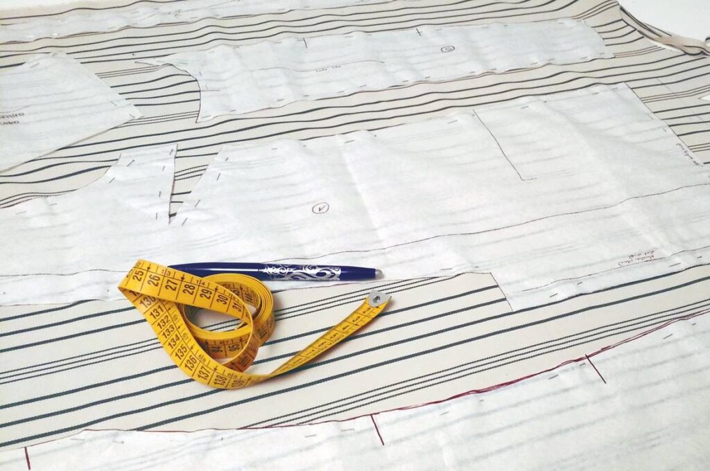 curso de patronaje femenino del sena, cursos de confección en el sena, textil y confección sena, corte y confeccion sena, cursos de costura sena